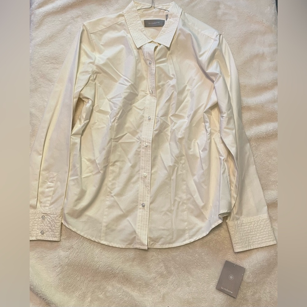 White button down Liz calbrone shirt.